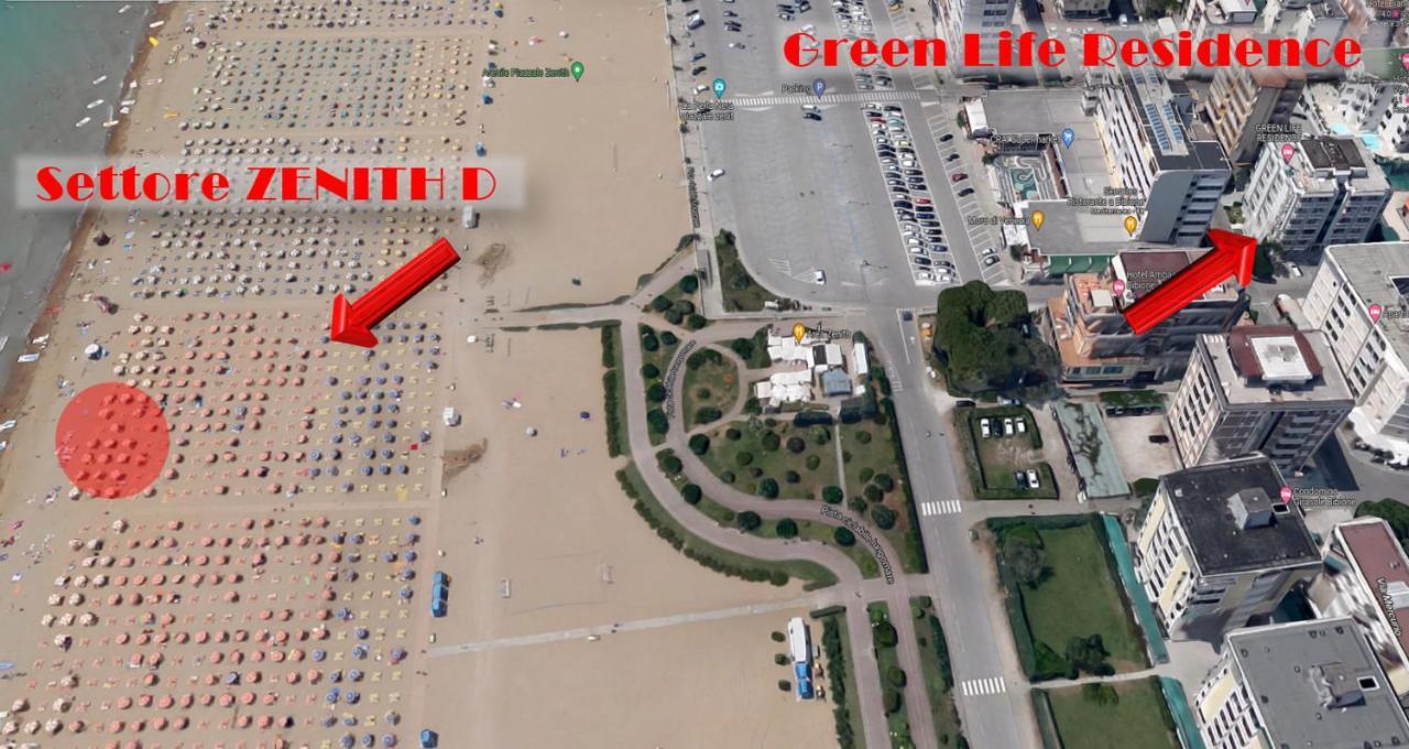 Green Life Wohnungen Direkt Am Strand Бибионе Екстериор снимка